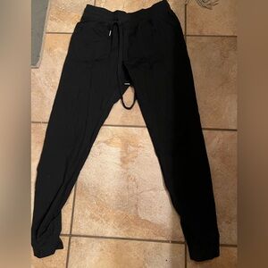 ZYIA Black Peak Joggers  XS